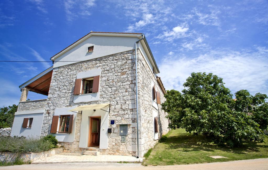 Holiday Home Stancija Becic Mugeba ภายนอก รูปภาพ